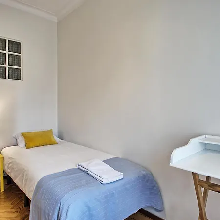 Apolonia 30 Guests - Lisbonbreaks Διαμέρισμα
